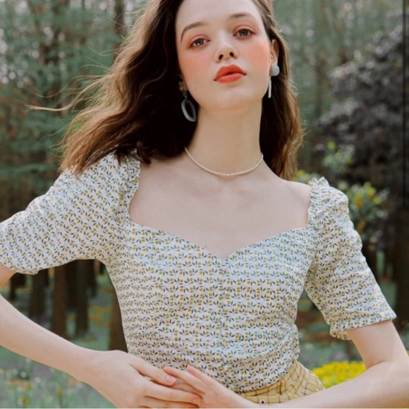 NWOT Petite Studio Lemon Tree Blouse - Picture 2 of 6